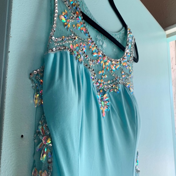 The most stunning light turquoise/baby blue gown. - Picture 9 of 12